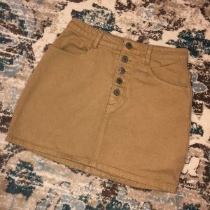 Cute khaki colored skirt
